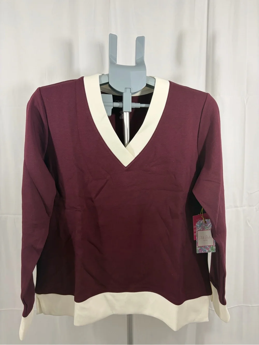 NWT Stella Parker Women's Size Large Maroon V-Neck Top